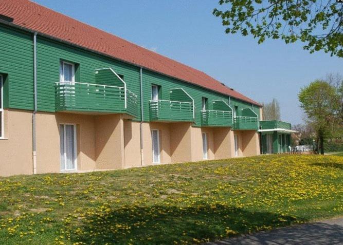 Ibis Styles Bourbon Lancy Hotel Exterior foto
