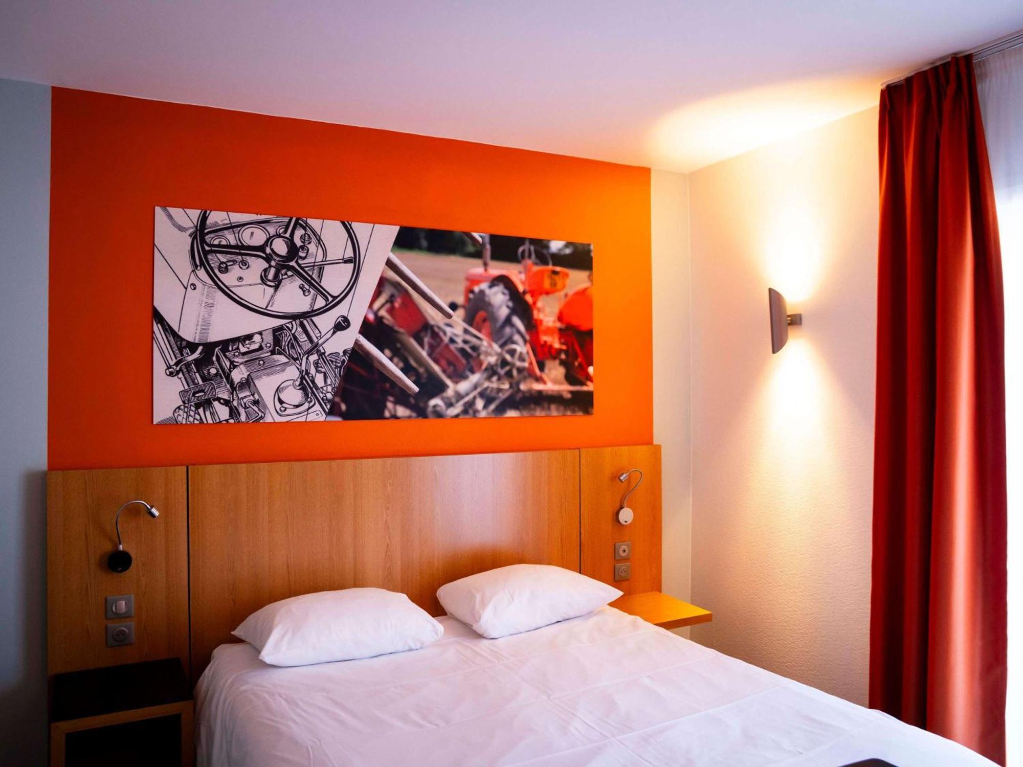 Ibis Styles Bourbon Lancy Hotel Exterior foto