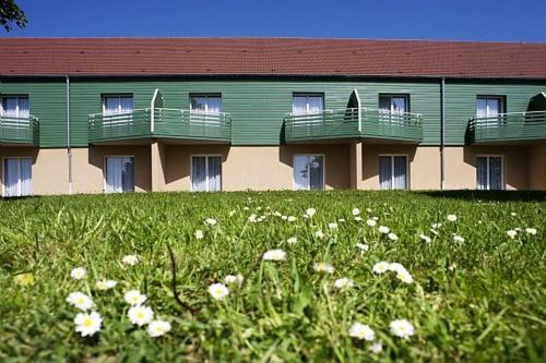 Ibis Styles Bourbon Lancy Hotel Exterior foto